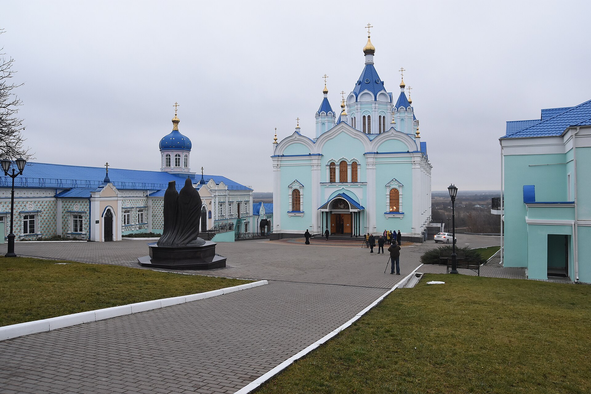 Костомаровский пещерный монастырь